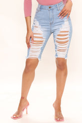 Distressed With Love Bermuda Shorts - Light Blue Wash Ins Street